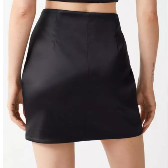 & Other Stories Fitted Satin Mini Skirt in Black Size EU 38/ USA 6 - Picture 2 of 9